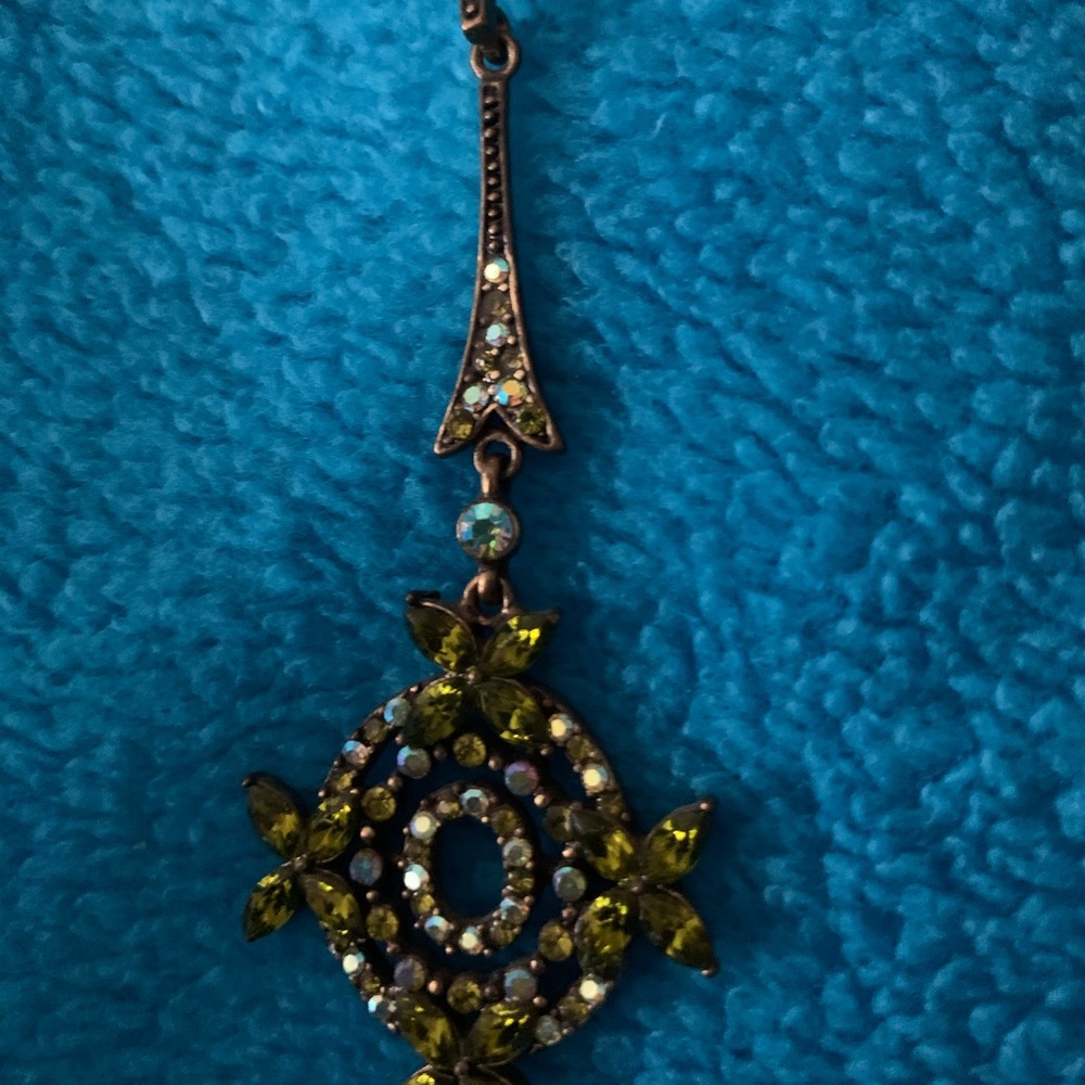 EUC double strand pendant- vintage.